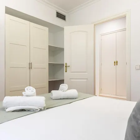 Apartamento Con Vistas Al Parque Del Retiro Madrid Exterior photo