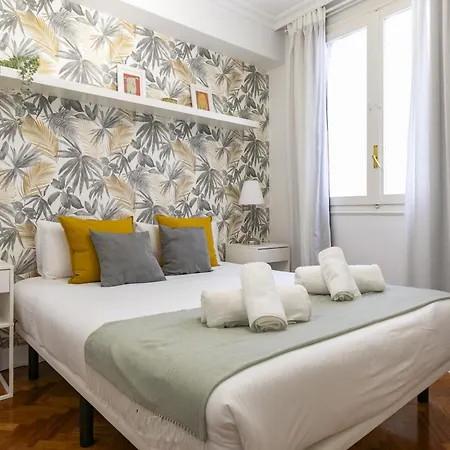 Apartamento Con Vistas Al Parque Del Retiro Madrid Exterior photo