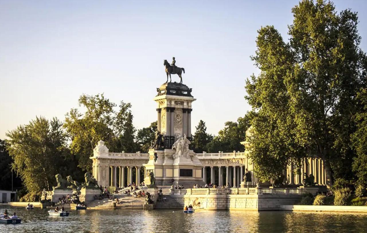 Con Vistas Al Parque Del Retiro Madrid